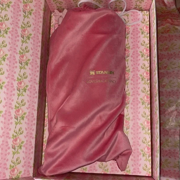 The Stanley X LoveShackFancy Quencher | 40 Oz - Picture 3 of 5